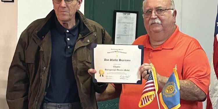 Bazemore receives award at the Brier Creek Chapter