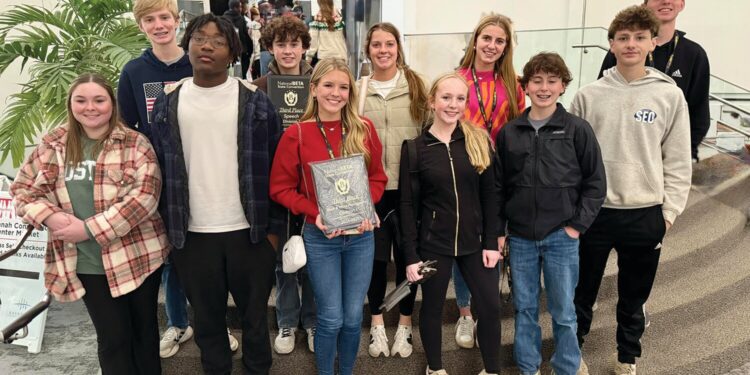 ECI Beta members attend State Convention