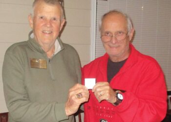 Kiwanis plays Christmas Bingo