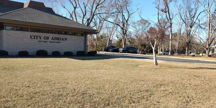 Adrian City Hall closed after mayor and clerks resign