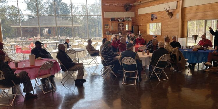 Veterans hold weekly meeting