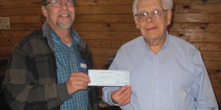 Wedincamp speaks to Kiwanis