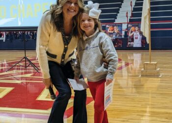 Addyson Harvey receives kindness award at DEA
