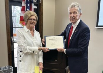 DAR presents Community Service Award to John Tapley