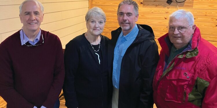 Gilmer discusses Summertown Food Pantry at Exchange meeting