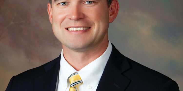 Gray retires, Frye named President & CEO