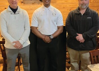 Mims speaks to Exchange Club