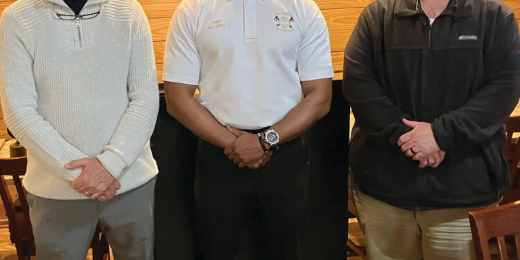 Mims speaks to Exchange Club