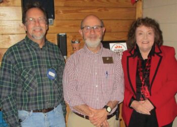 Palmer speaks to Kiwanis