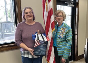 DAR celebrates women’s contribution to the military