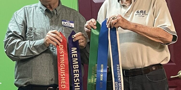 Daughtry speaks to Four Rivers Patriots