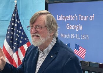 Derden speaks to the Veterans