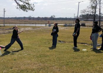 EGSC Disc Golf Club competes  in local tournament