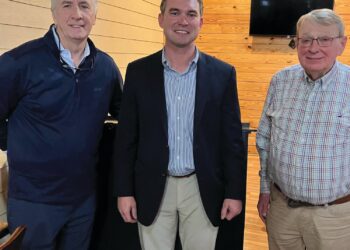 Frye speaks to Exchange