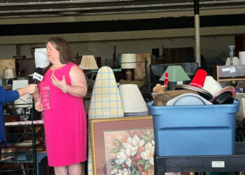 Hancock receives 'Giving Your Best Award'