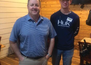 Lawrence speaks to Swainsboro Rotary