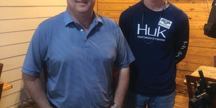 Lawrence speaks to Swainsboro Rotary