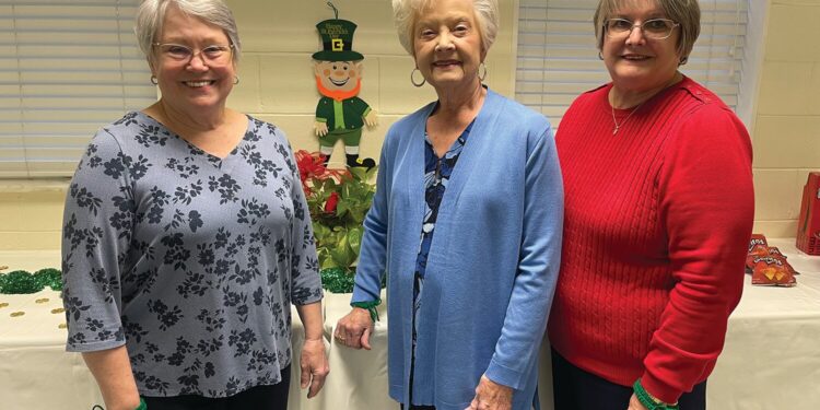 Seedling Garden Club holds March meeting