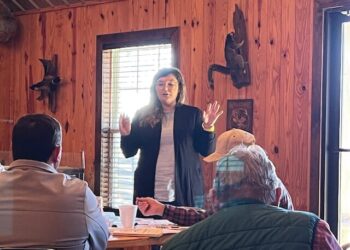 Tanner speaks to Twin City Lions Club