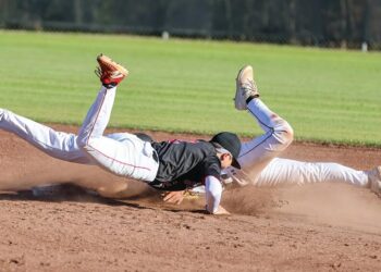 Bulldogs take over first place in region