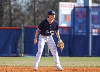 DEA Varsity baseball recap: Varsity Eagles extend winning streak to eight