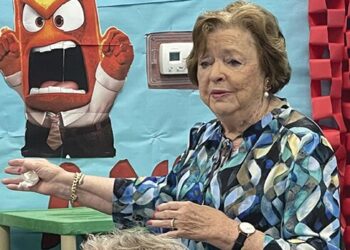 Donaldson speaks to the Veterans