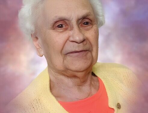 Stella Kmetz, 95