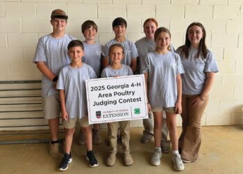 4-H Poultry Judging Team competes at area contest