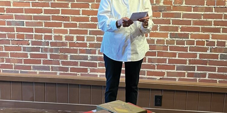 Bernard art exhibition draws crowd