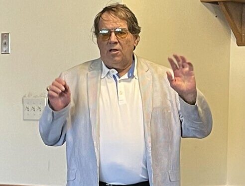 Daughtry speaks to Mill Creek