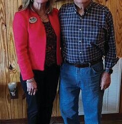 Dr. Warnock speaks to Twin City Lions Club