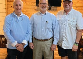 Lawrence speaks to Exchange Club