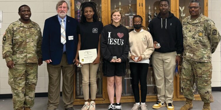 McClendon receives Sons of the American Revolution JROTC Award