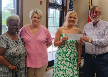 Retired educators award EREA Scholarship at final meeting of year