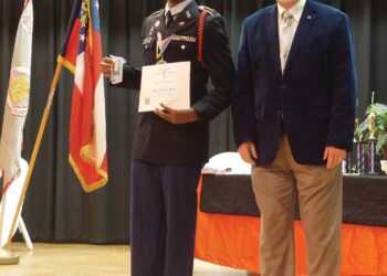 Roberson receives Sons of the American Revolution JROTC Award