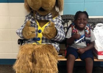 Shine visits Early Head Start
