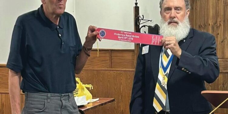 Burton speaks to Brier Creek