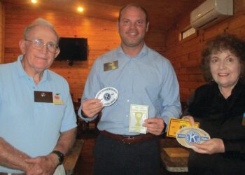 Couse receives award from Kiwanis