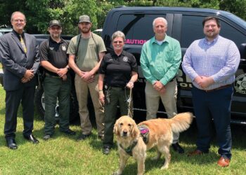 Sheriff Brewer speaks to Exchange Club