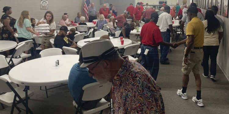 Veterans hold Low Country Boil