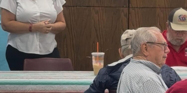 Branum speaks to Veterans