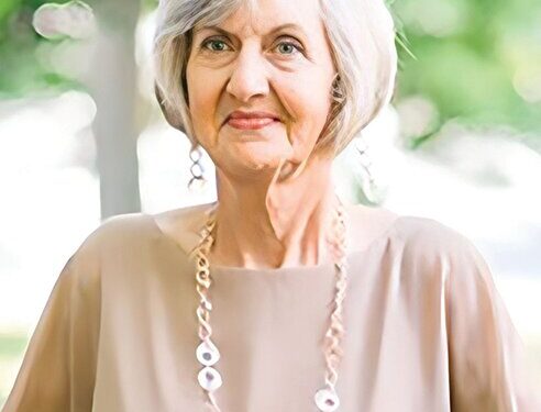 Vivian Ramona Oglesby, 77