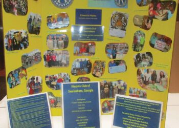 Watt speaks to Kiwanis