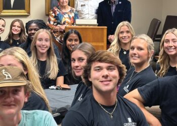 Citizens Bank Advisory Board to help with Wreaths Across America Project