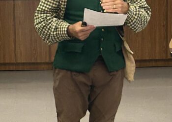 Herron presents program to DAR