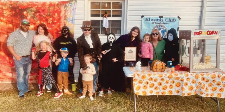 Swainsboro Kiwanis enjoy Fall Festival