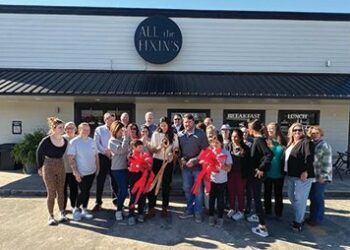 All the Fixins’ holds ribbon cutting