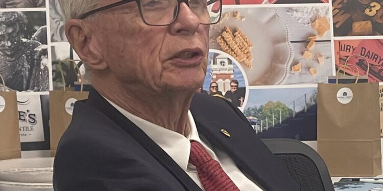 Burton speaks to Fall Line