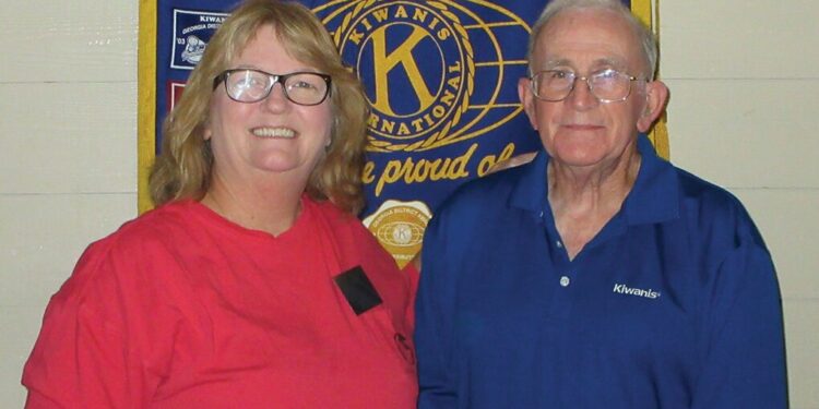 Goodman speaks to Kiwanis