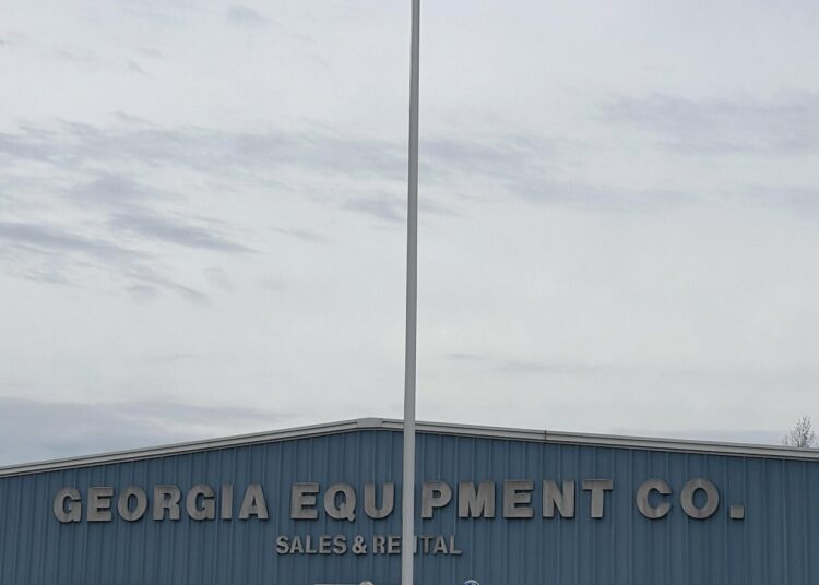 Wiregrass Chapter SAR presents 42nd U.S. Flag Certificate to Georgia Equipment